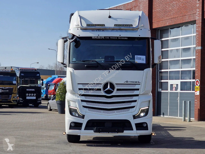 Kamion Mercedes 2663 Gigaspace 6x2 - Retarder -...