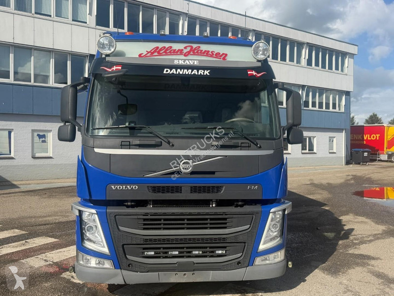 Volvo 500 6X2 EURO 6 + ZEPRO LIFT truck