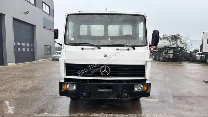 Teherautó Mercedes SK  (MANUAL PUMP / POMPE...