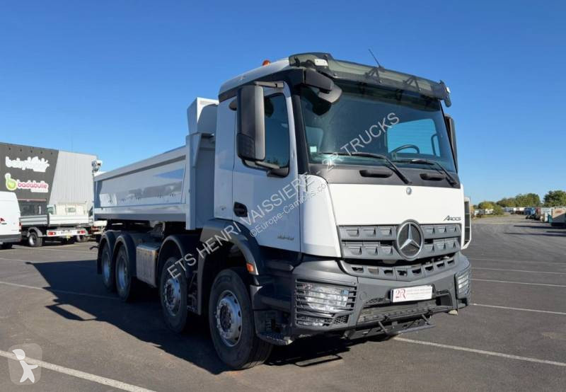 Kamion Mercedes 3243