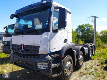 Kamion podvozek Mercedes nový