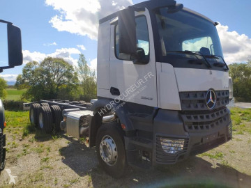 Kamion podvozek Mercedes nový