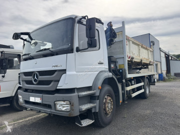 Camion grue Mercedes