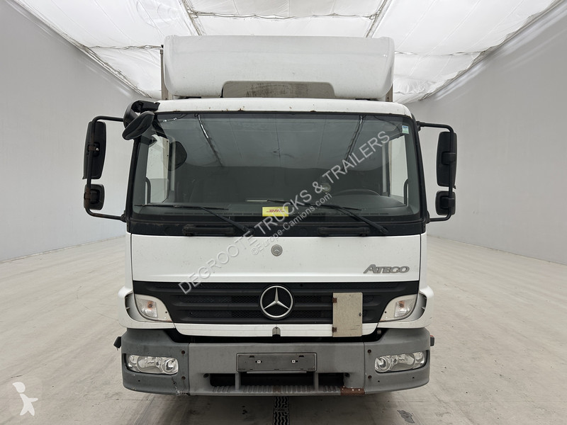 Camión Mercedes 1218