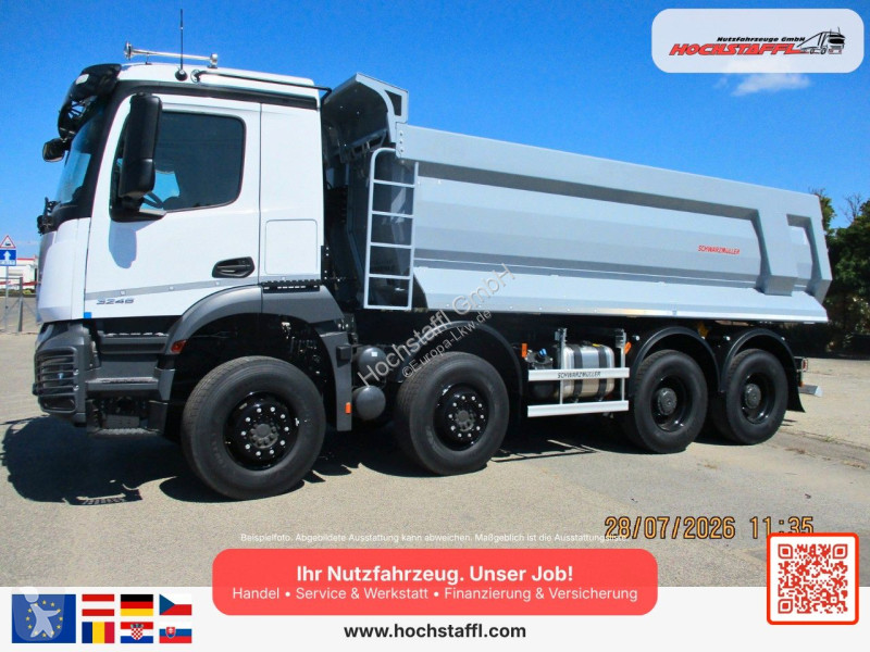 Teherautó Mercedes AROCS 3246 K 8x4