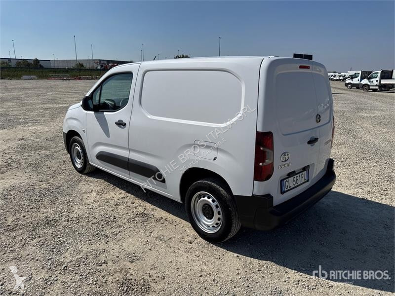 Camión Toyota Proace CITY 1.5D 100CV S&S MT L2...