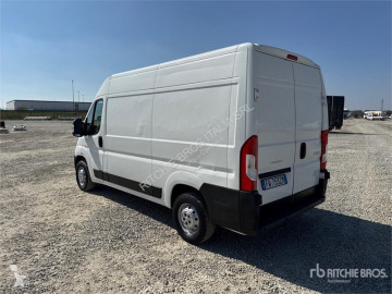 Peugeot furgon teherautó