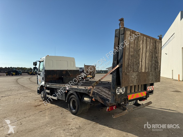 Teherautó Renault 220 dCi