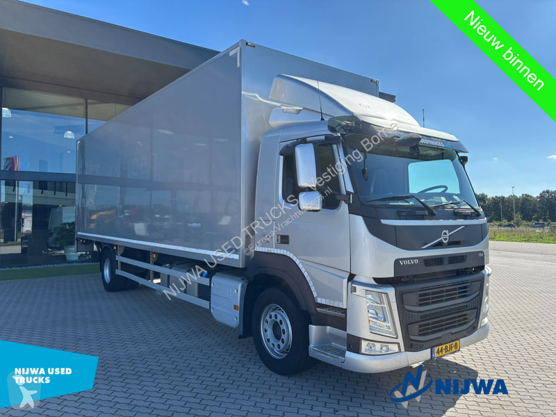 Teherautó Volvo 330 4x2 Low Mileage +...