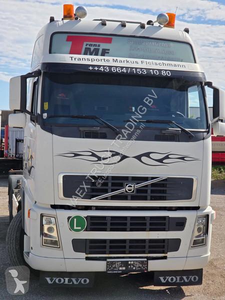 Teherautó Volvo 420 Globetrotter XL 6x2*4 - BDF...