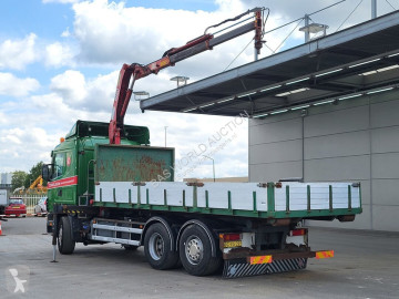 Camión grúa Scania