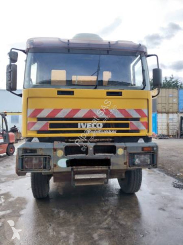 Camión volquete Iveco