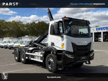 Camião poli-basculante Iveco