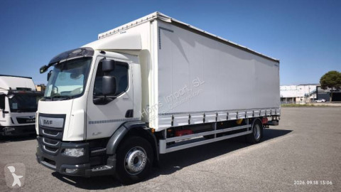 Camión tautliner (lonas correderas) DAF