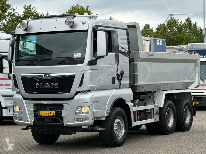 Camión MAN 33.580 6x4 Kipper Intarder Full...