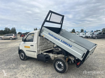 Camion benă Piaggio