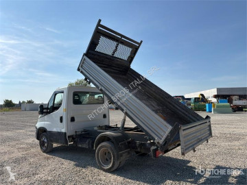 Camion benă Iveco
