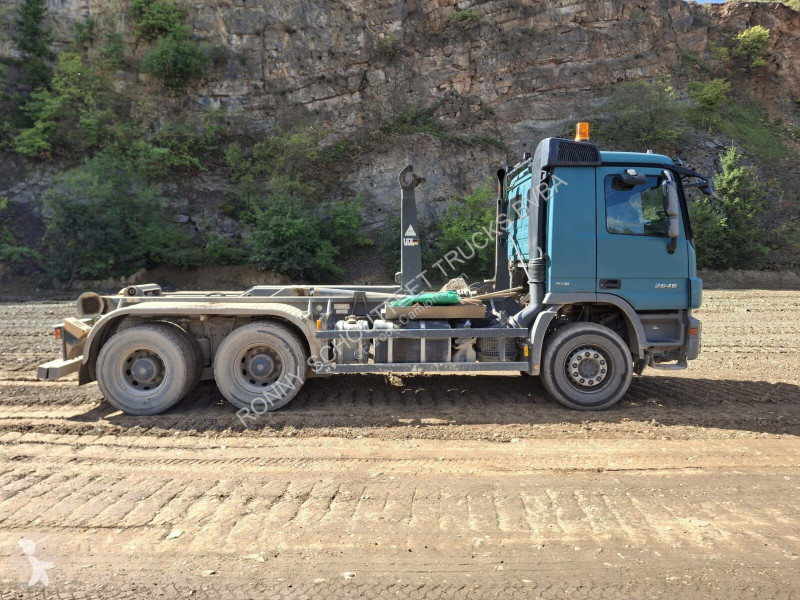 Camión Mercedes MP III 2646 LK 6x4 MP III 2646...