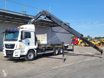 Camion grue MAN