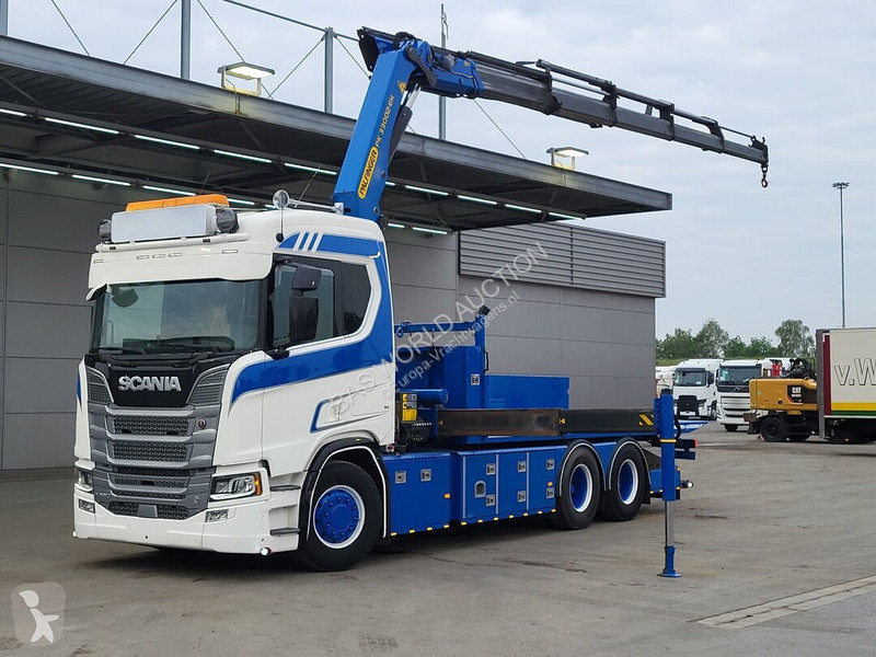 Camião Scania 580