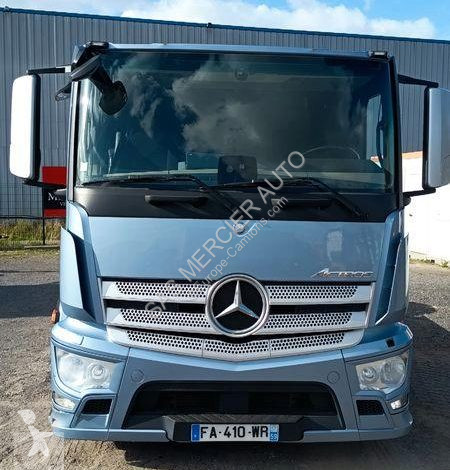 Cap tractor Mercedes