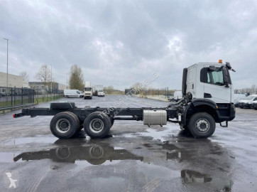 Camión chasis Iveco nuevo