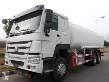 Camión cisterna hidrocarburos Sinotruk-Howo nuevo