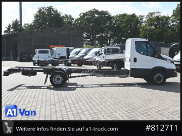 Camião estrado / caixa aberta Iveco