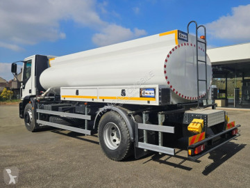 Camion cisternă cu apă Iveco nou