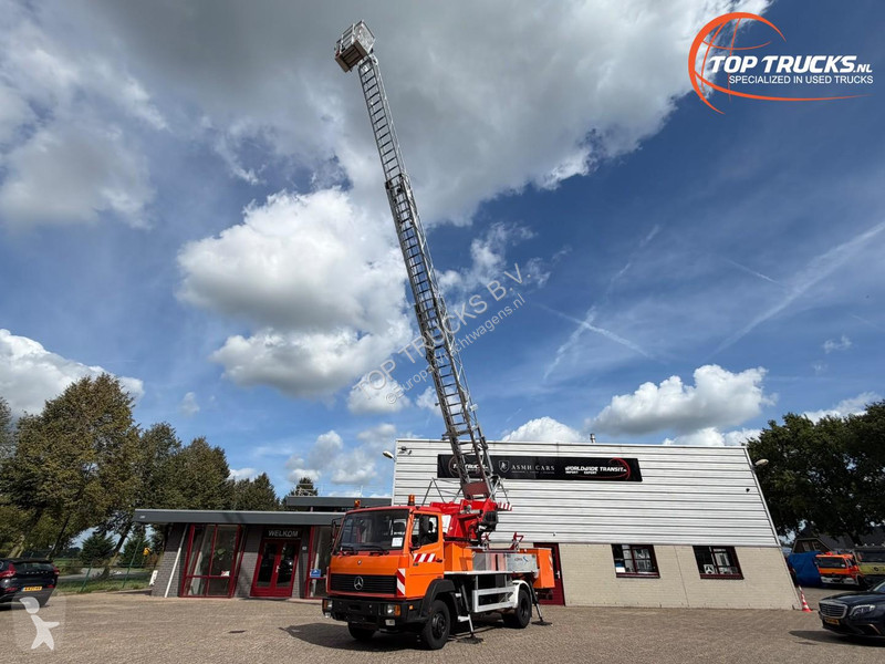 Camião Mercedes 817 Aerial work platform - METZ...