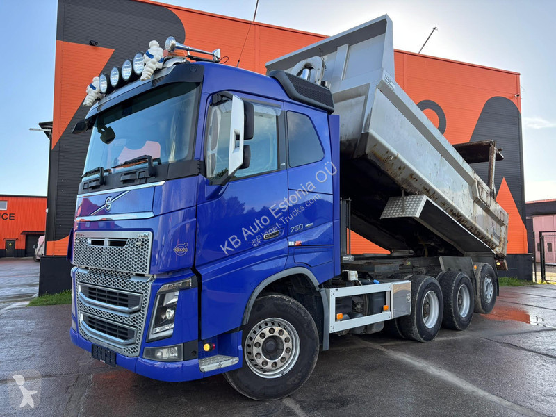 Volvo 750 8x4*4 RETARDER / BOX L=5743 mm truck