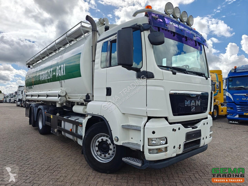 Camião MAN 18.360 6x2/4 Day Cab Euro 4 - 27.7m³...