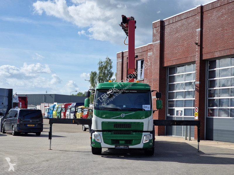 Camion Volvo FE 320 HMF 1620 -4k with rotator &...
