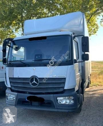 Camion Mercedes 1018