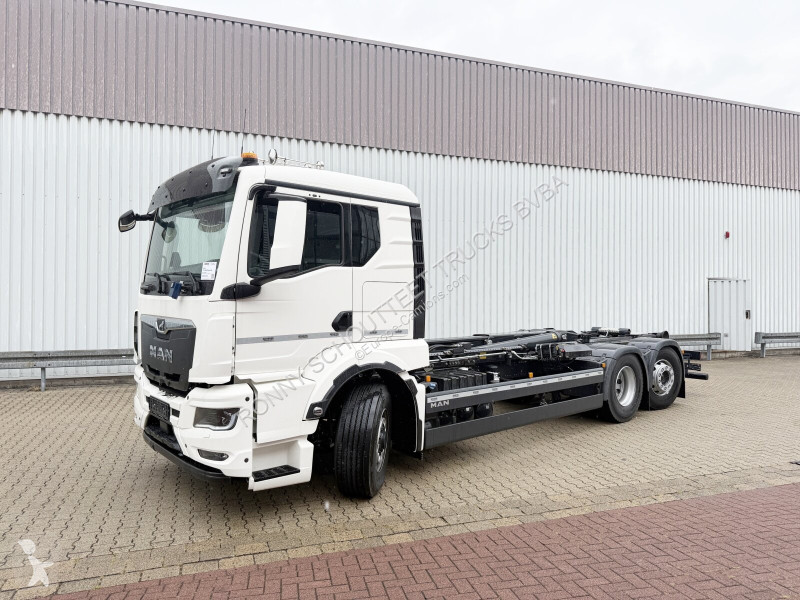 Camion MAN 26.520