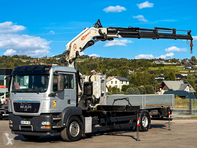 Camion MAN TGS * PRITSCHE 7,10 m * PM 40 KRAN/...