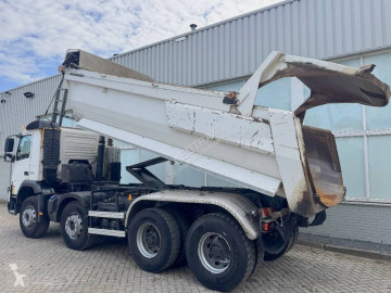 Camião basculante Volvo