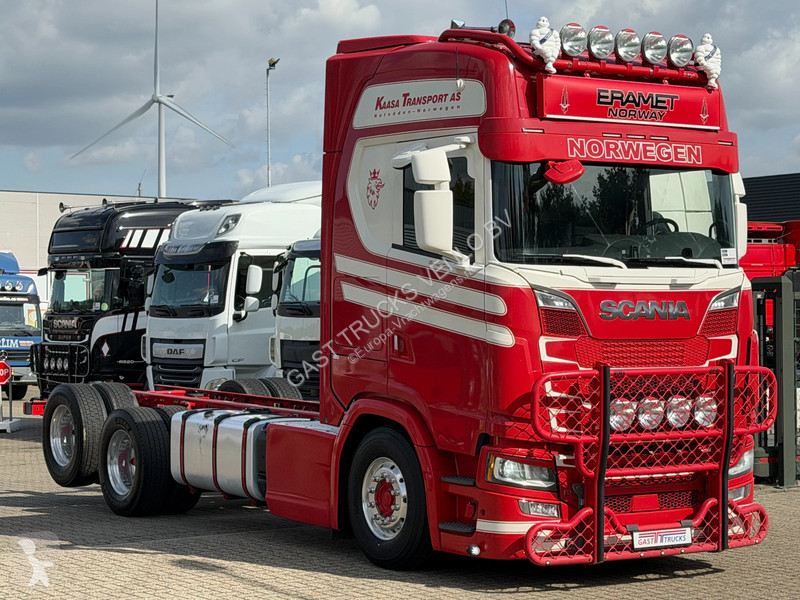 Camião Scania S650 V8 Chassis 4.35 WB Retarder...