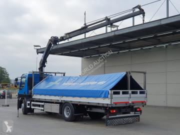 Camião grua Volvo