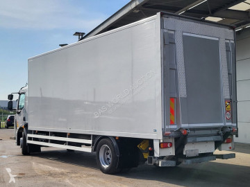 Camião Volvo