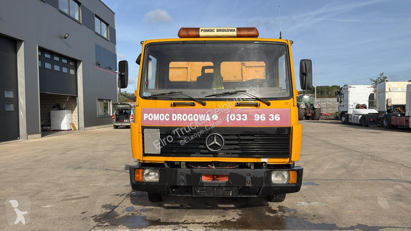 Camion Mercedes SK  (MANUAL PUMP / POMPE...