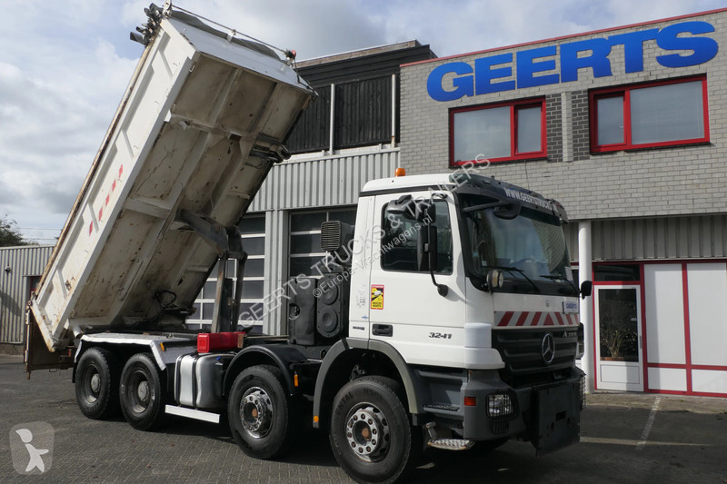 Camion Mercedes 3241