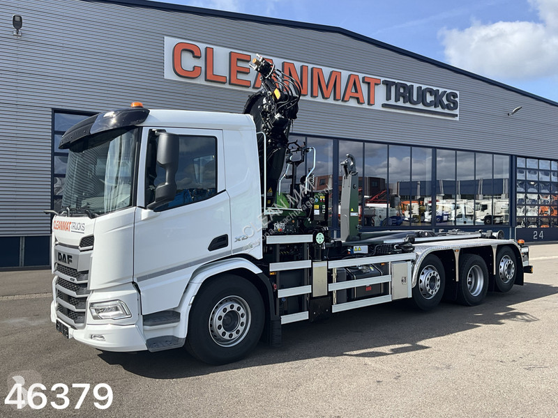 DAF Q XD 450 8x2 Hiab 26 Tonmeter laadkraan truck