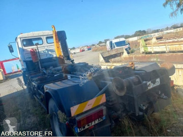Camion polybenne