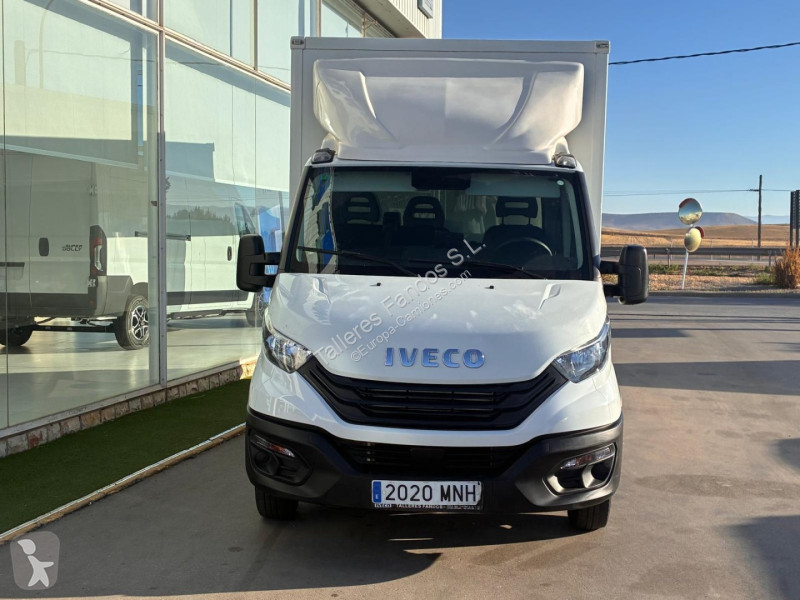 Грузовик Iveco  35C16H3.0