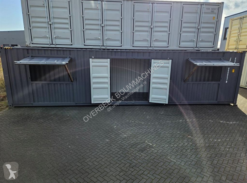 40ft - Storage Containers truck