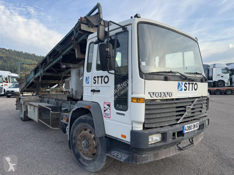 Camião Volvo 19