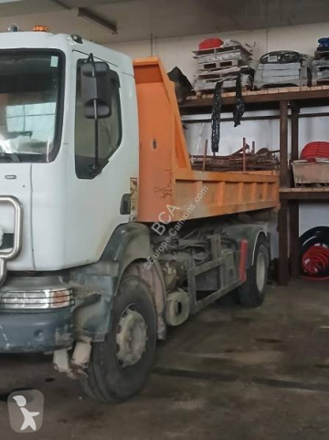 Camião Renault Premium