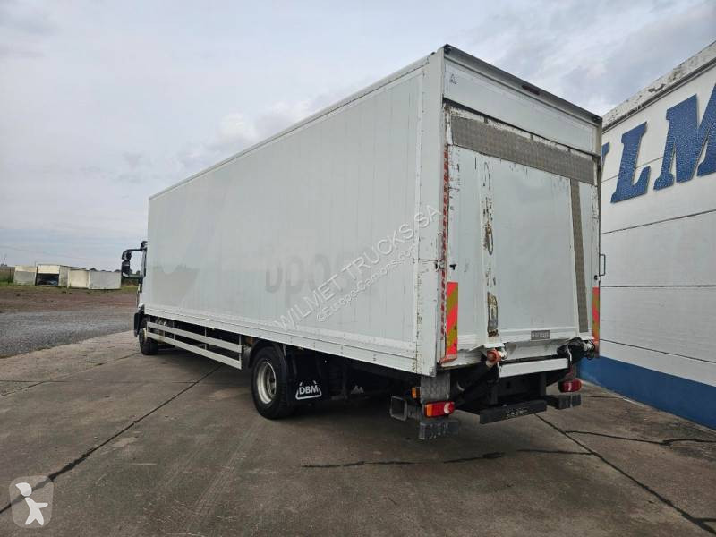 Camião Iveco ML 160 E 28 P