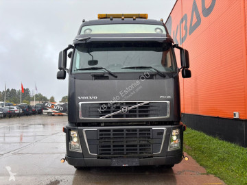 Camião chassis Volvo